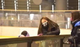 金奎彬恋爱爆料视频,甜蜜互动引粉丝热议